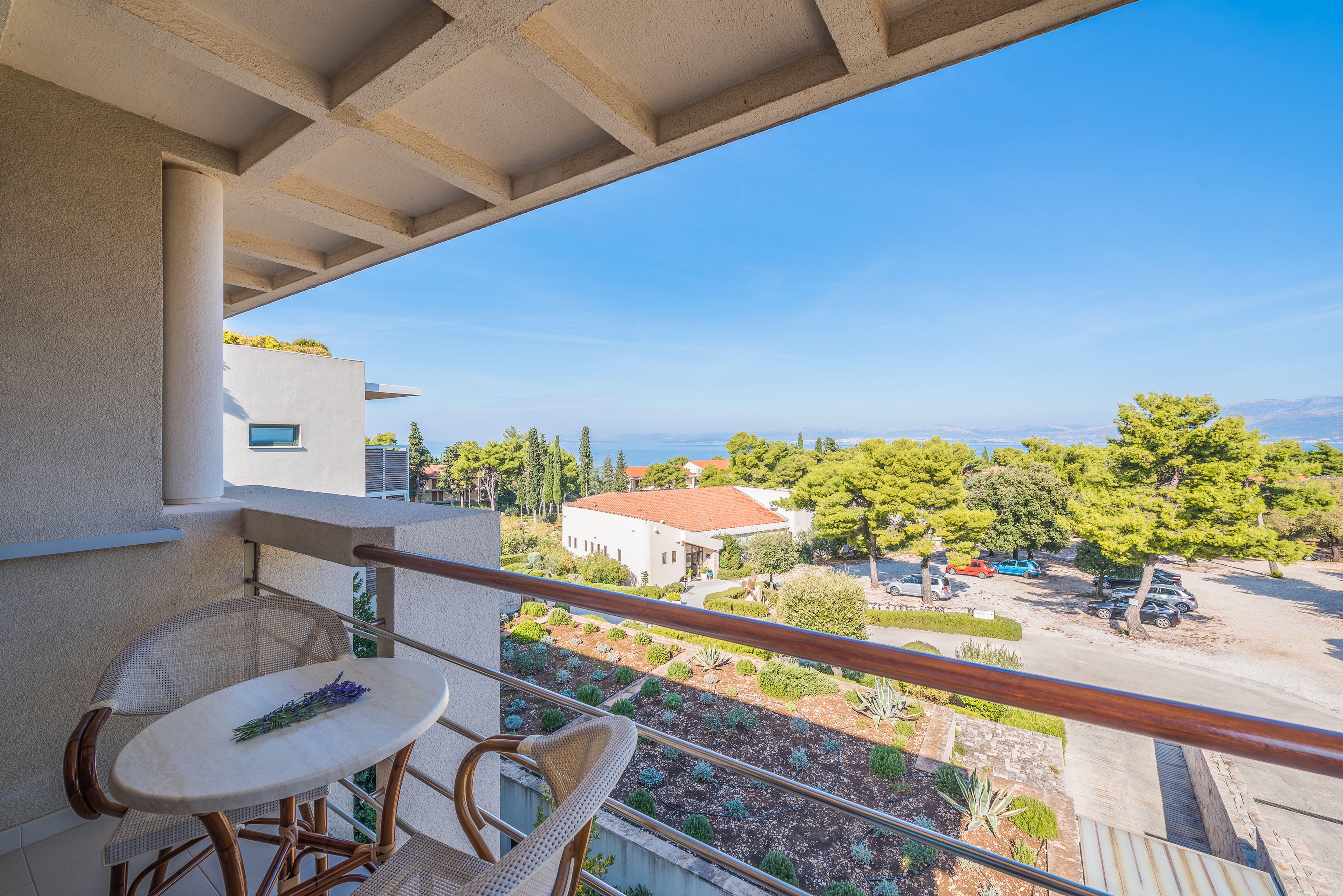 Aminess Vival Velaris Resort Supetar Bagian luar foto