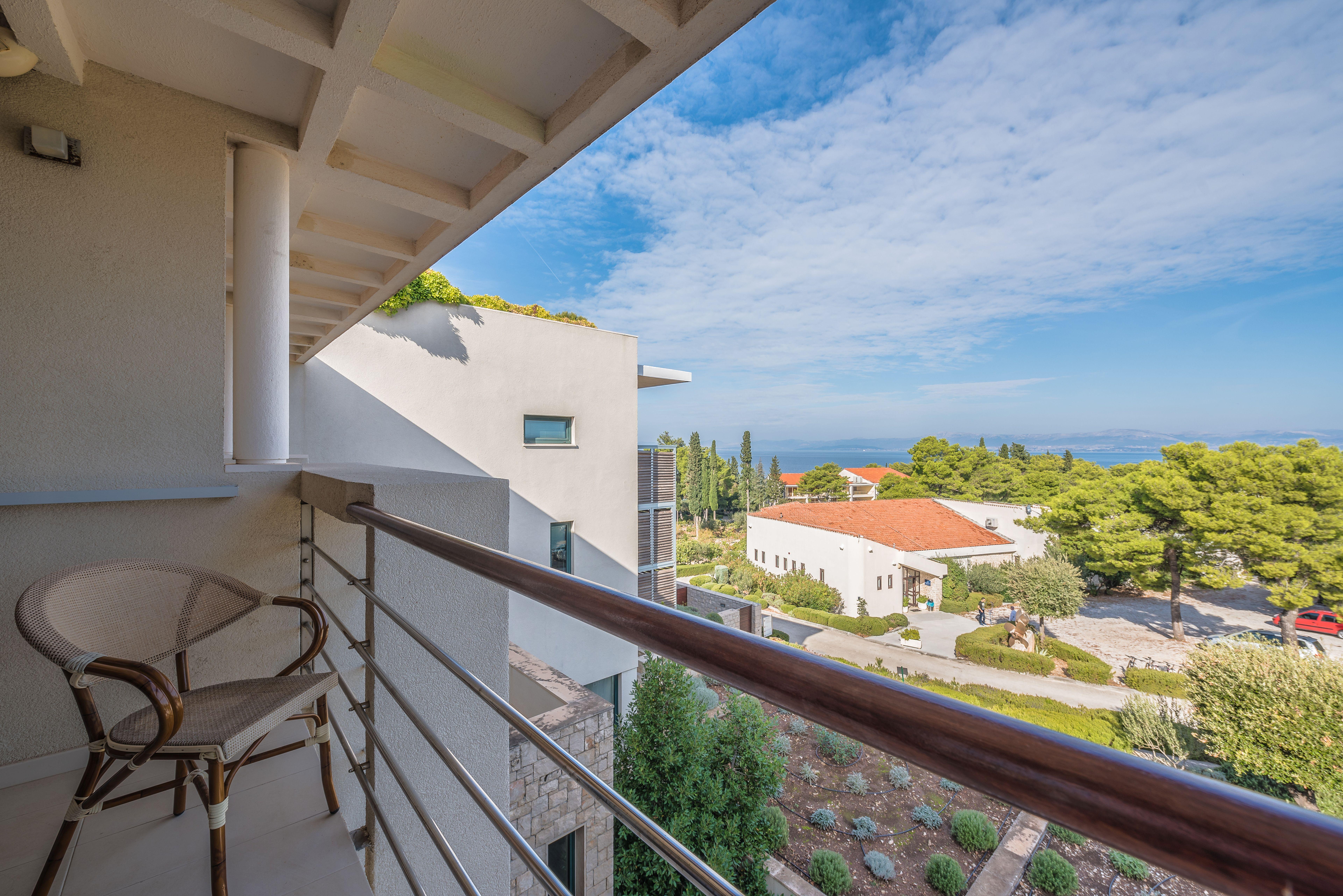 Aminess Vival Velaris Resort Supetar Bagian luar foto