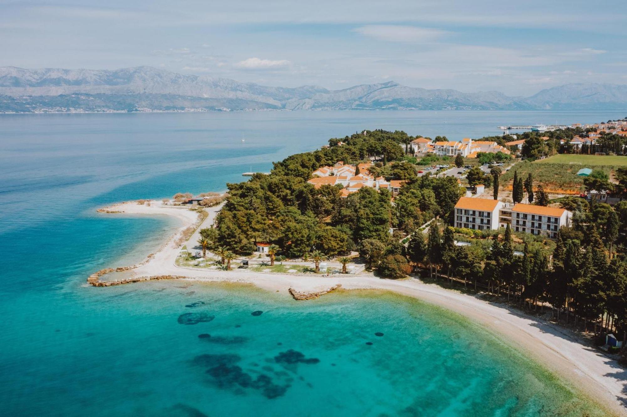 Aminess Vival Velaris Resort Supetar Bagian luar foto