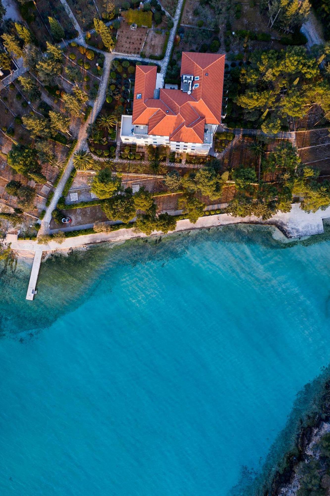 Aminess Vival Velaris Resort Supetar Bagian luar foto