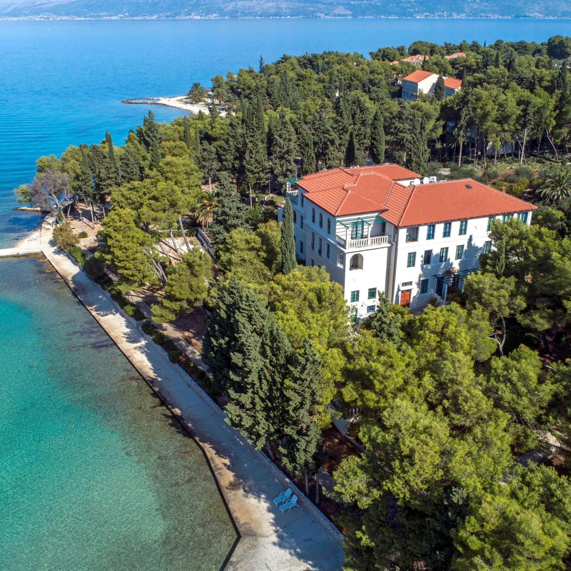 Aminess Vival Velaris Resort Supetar Bagian luar foto