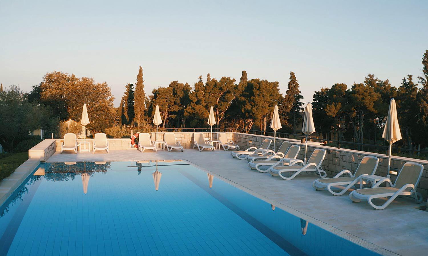 Aminess Vival Velaris Resort Supetar Bagian luar foto