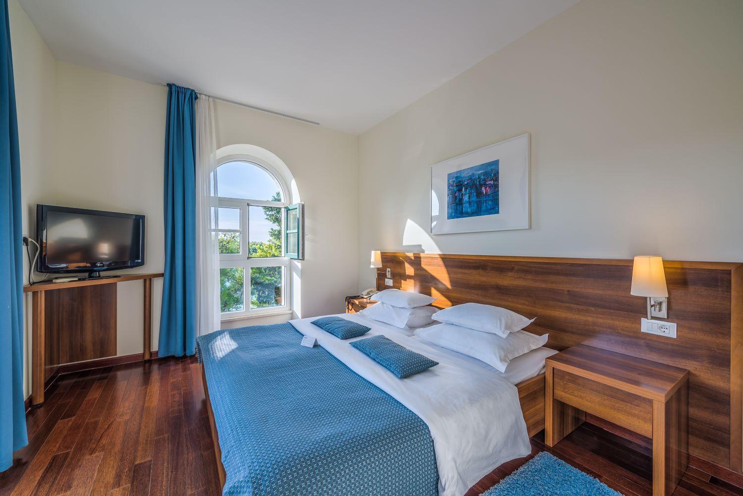 Aminess Vival Velaris Resort Supetar Bagian luar foto